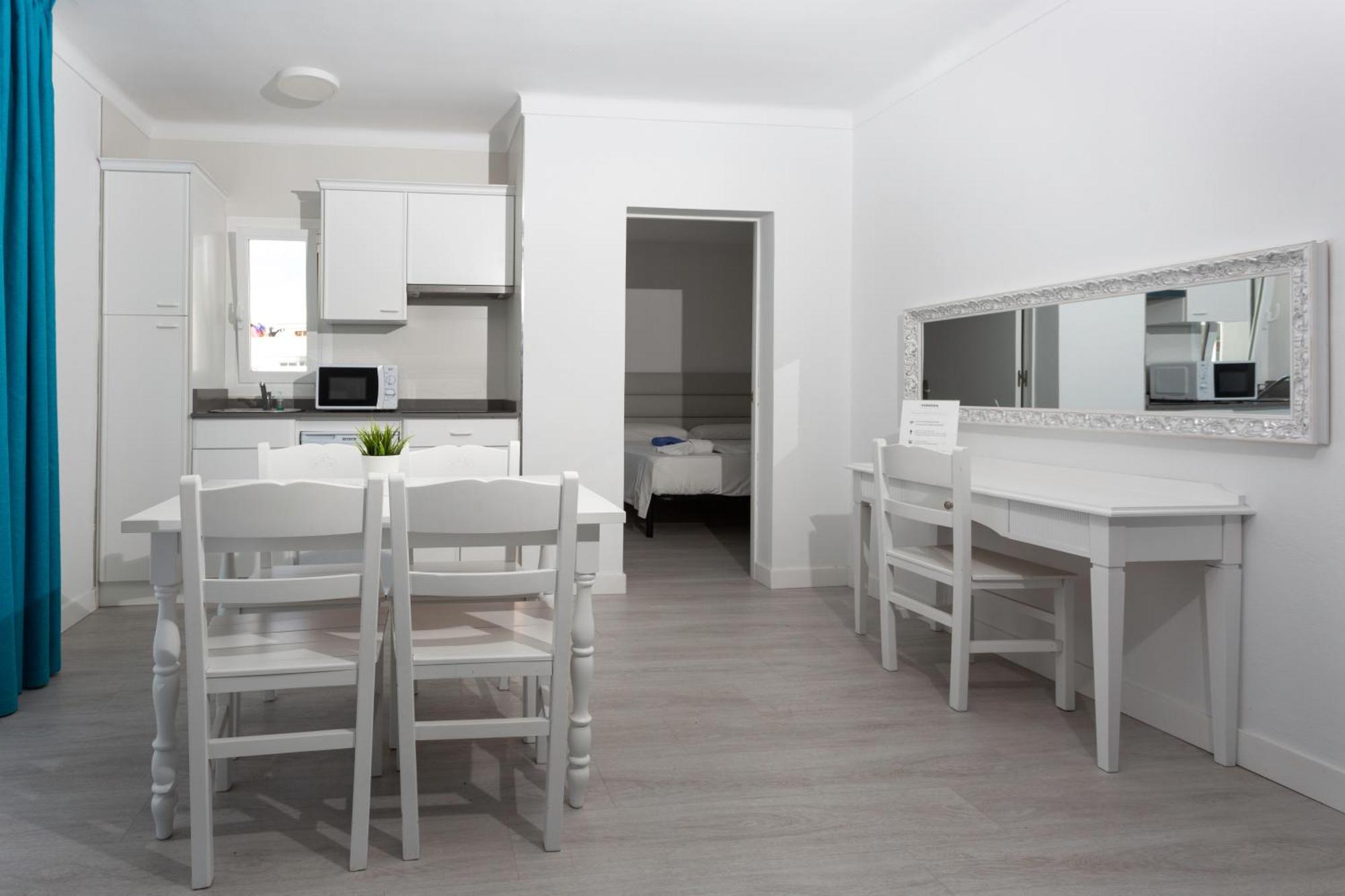 Ferrera Suites Cala Ferrera  Exteriör bild
